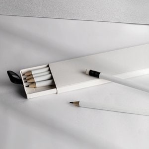 Claps 96195 - Set of 6 White Pencils in a Stylish Box